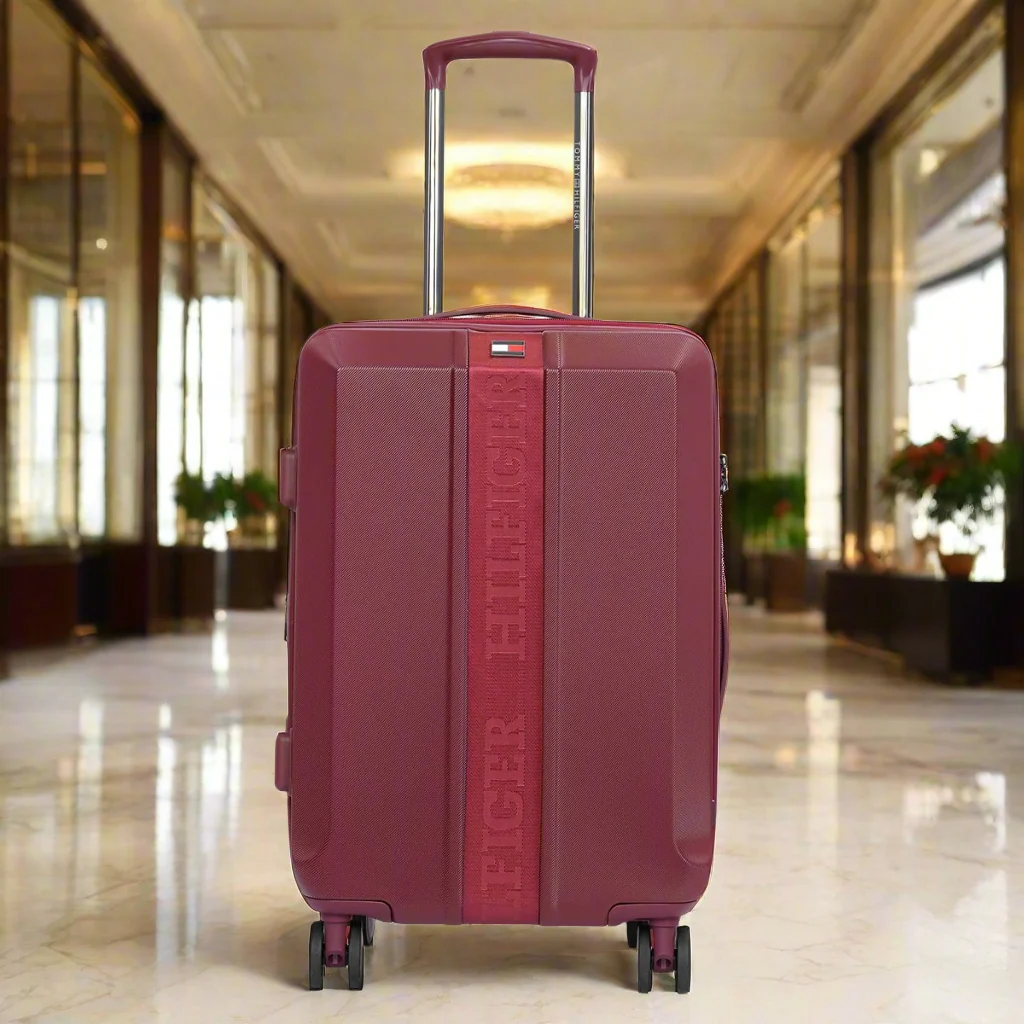 Tommy Hilfiger Arbor Hard Luggage - Image 2