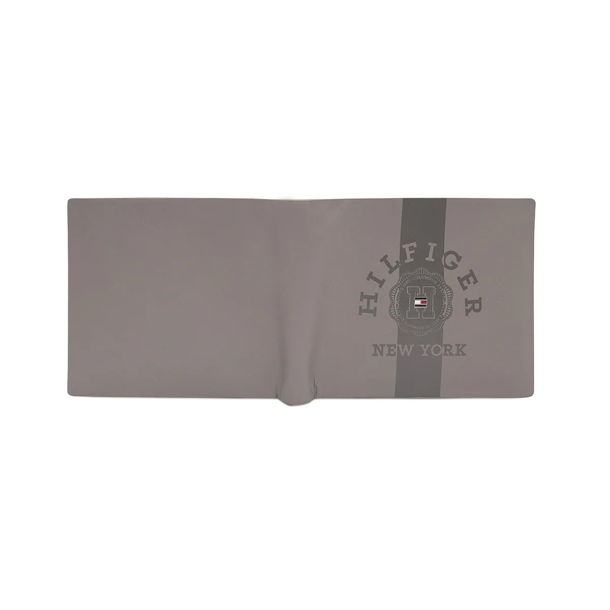 Tommy Hilfiger Loraine Men's Passcase Wallet - Image 4