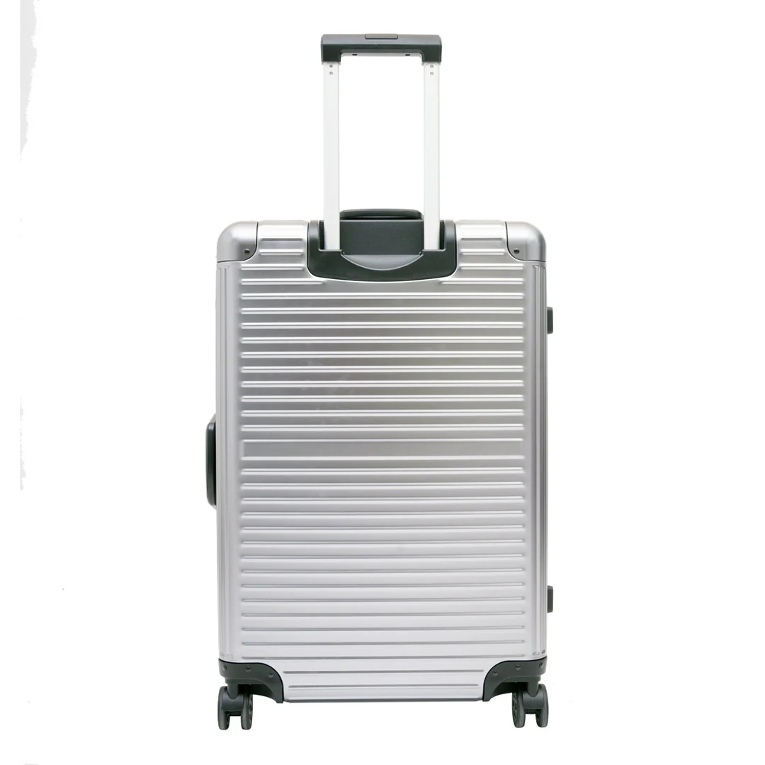 Tommy Hilfiger Titanium Series Aluminum Hard Luggage - Image 3
