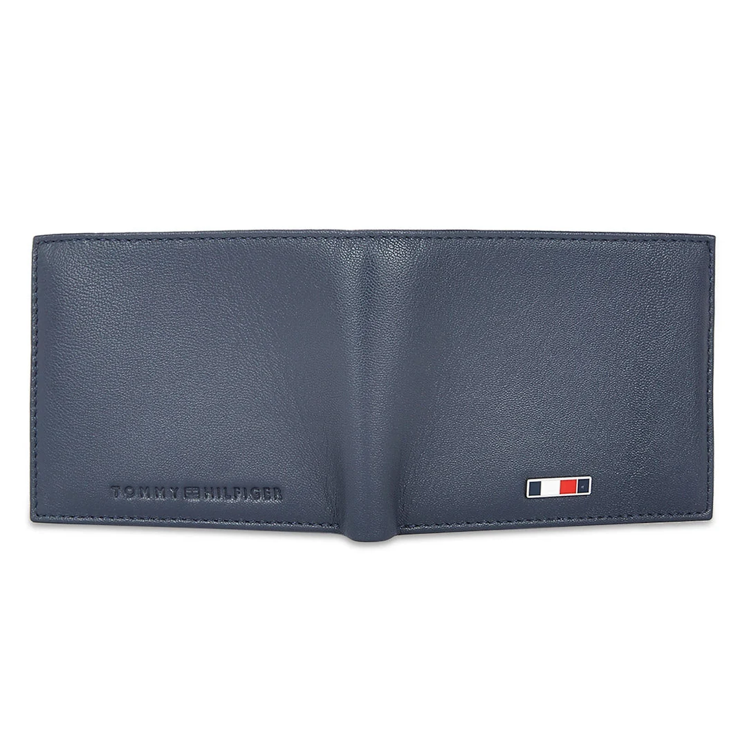 Tommy Hilfiger Vilyuy Men's Leather Passcase Wallet - Image 5
