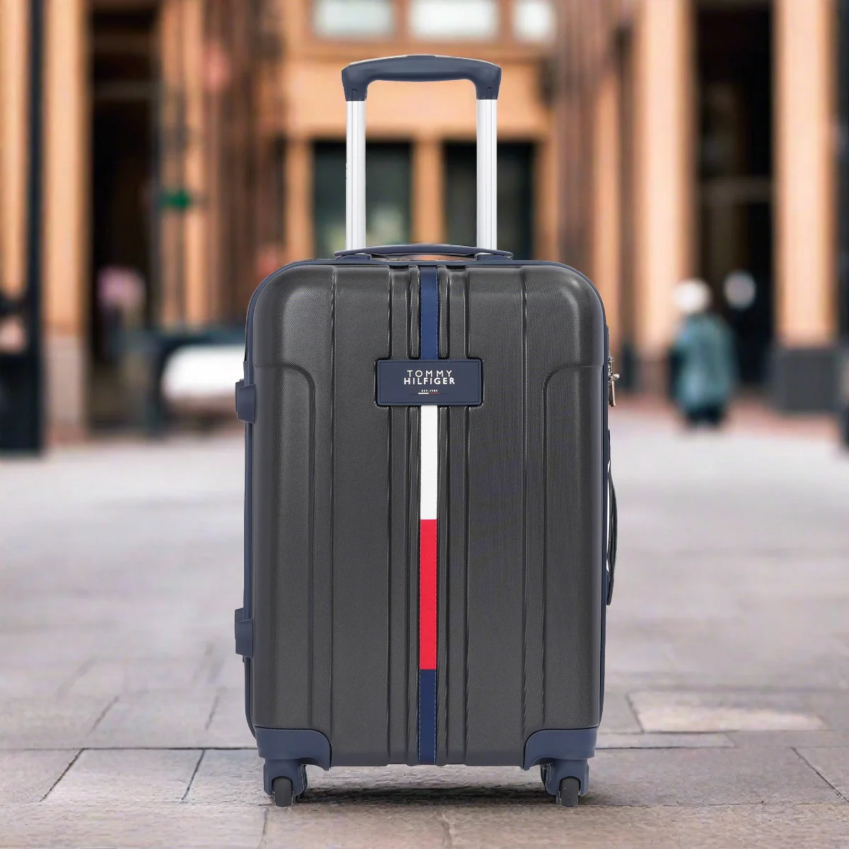 Tommy Hilfiger Wyoming Hard Luggage - Image 2