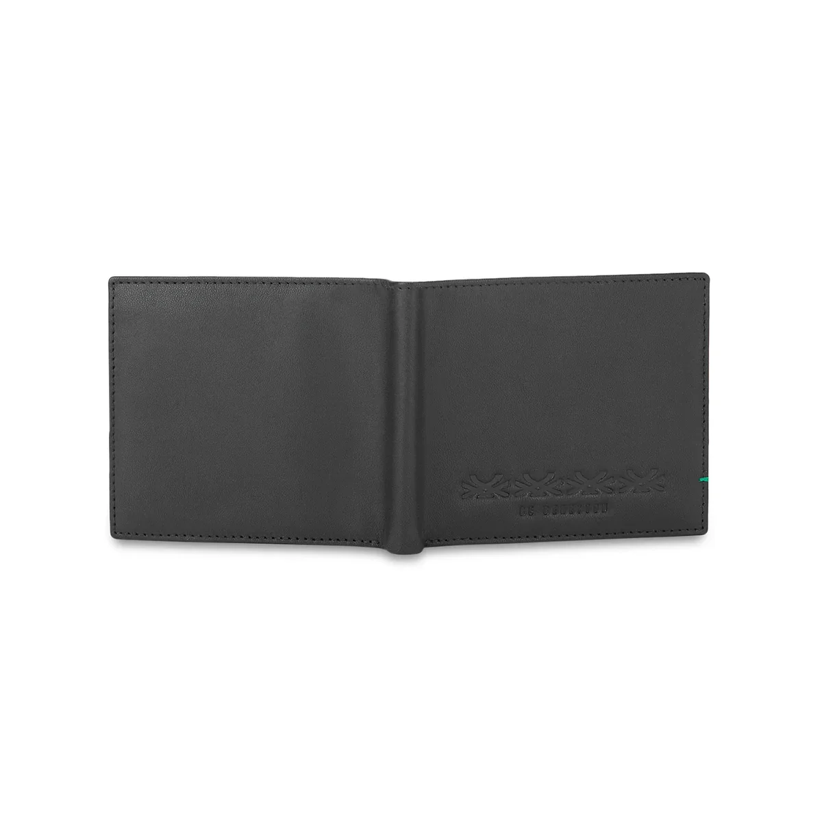 United Colors of Benetton Bradley Men's Leather Passcase Wallet - Image 6